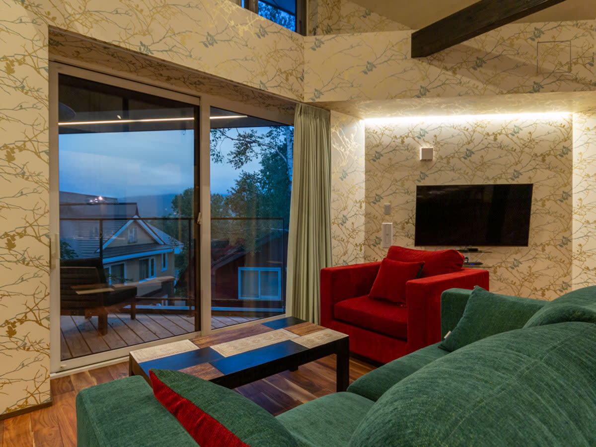 Kitsune House Luxury Vacation Rental in Niseko Japan H2Life H2 Life